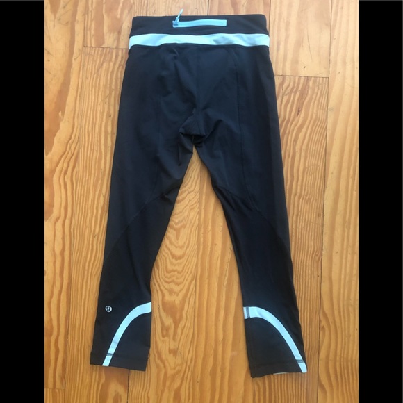 Lululemon Cropped Leggings - Picture 2 of 2